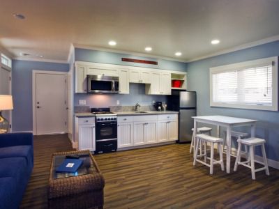 Inn Street And 3*